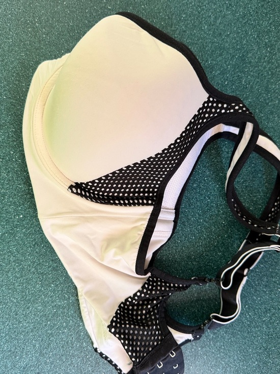 Maidenform Other - Maidenform Beige and Black Dot Sports Bra